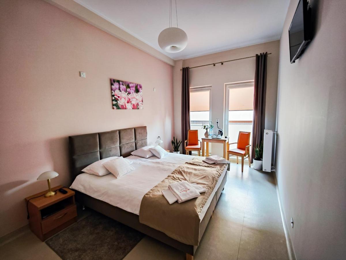 Antoninska Hotel & Apartamenty Leszno  Kültér fotó