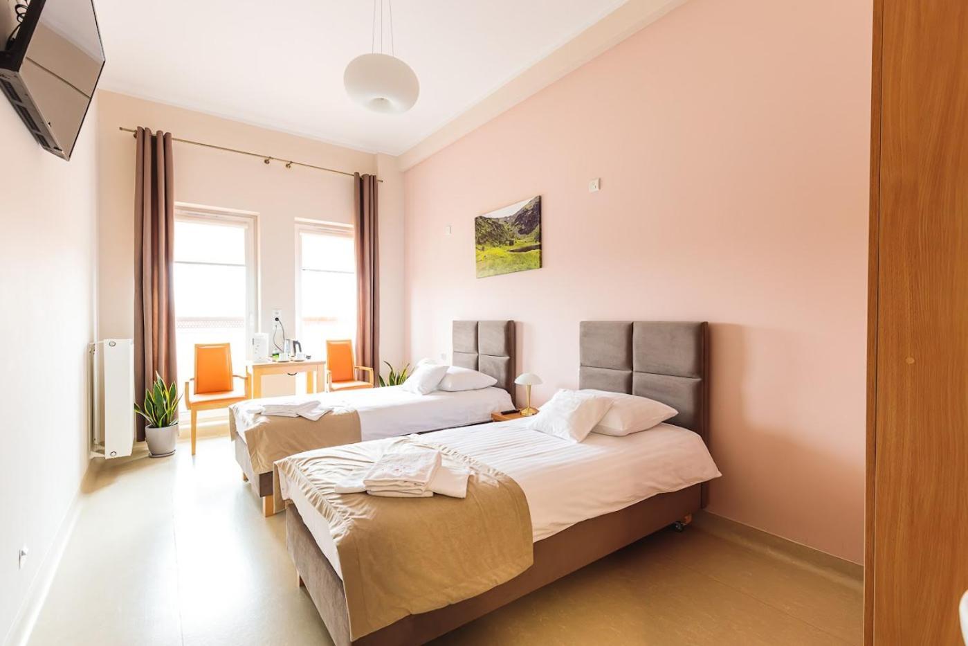 Antoninska Hotel & Apartamenty Leszno  Kültér fotó